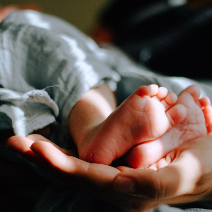 Les indispensables de la trousse de soins naturels pour bébé