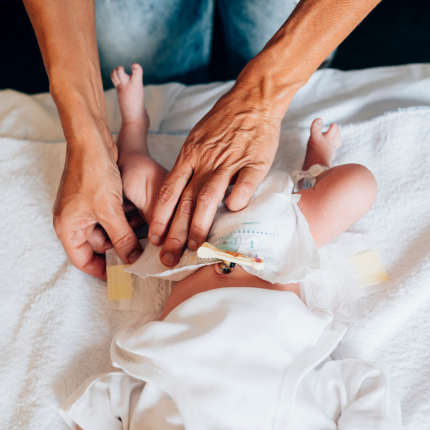 Comment bien mettre une couche pour éviter les fuites ?