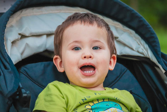 Bébé qui babille