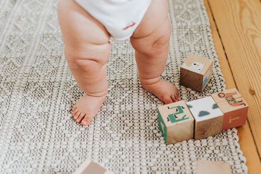 Étapes clés du développement moteur bébé