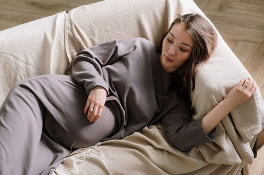 Future maman fatiguée en début de grossesse