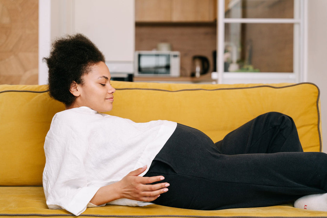 Future maman épanouie en 2e trimestre