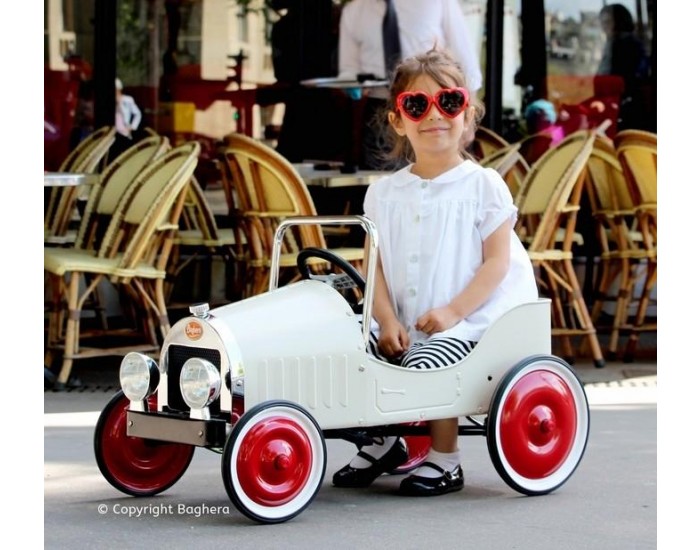 BAGHERA Voiture � p�dales en m�tal Classique Blanche