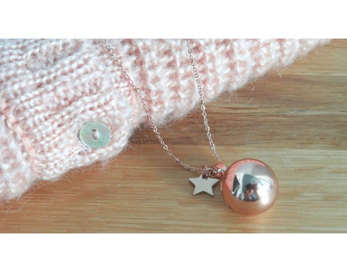 MADELEINE ET MAMAN Bola De Grossesse Or Rose et Etoile Acier.