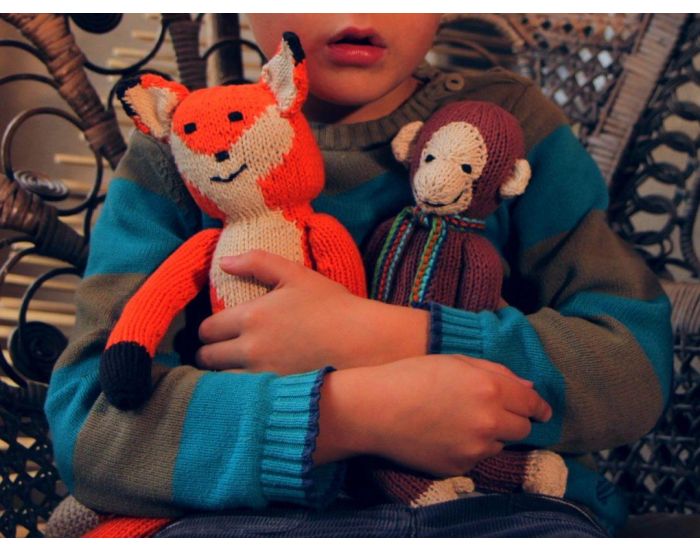 KENANA KNITTERS Singe Chataigne Fait Main Equitable Coton Biologique  (2)