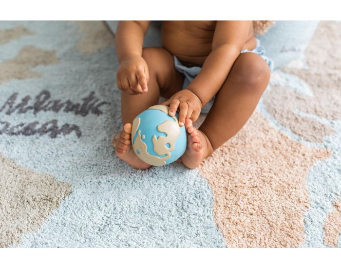 OLI & CAROL Earthy The World Ball - D�s la Naissance (2)