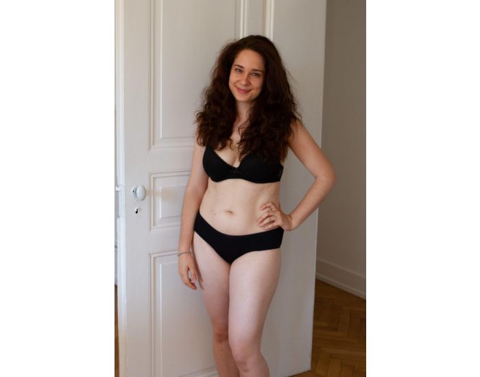LILY BASIC Culotte Menstruelle en Coton Biologique Noire - Flux normaux (3)