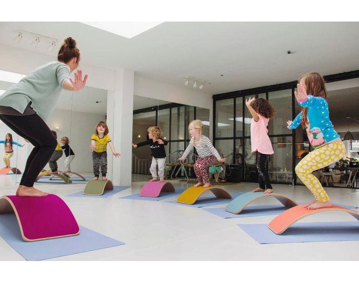 WOBBEL Planche d'Equilibre - Original - Framboise - D�s 18 mois  (2)