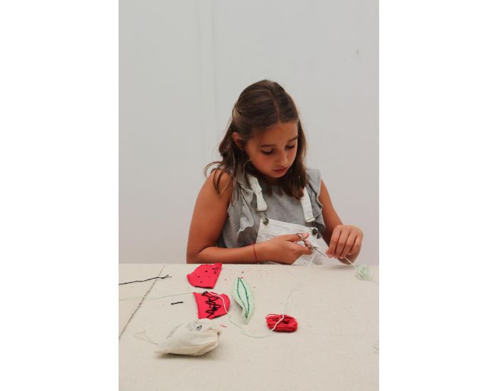 OLI & CAROL Kit de Couture Do It Yourself Wally La Past�que - D�s 6 ans  (8)