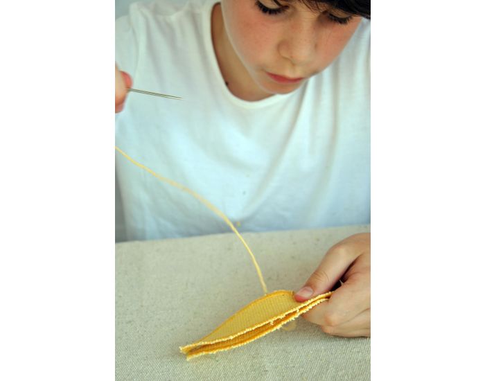 OLI & CAROL Kit De Couture Do It Yourself Ana La Banane - D�s 6 Ans  (5)