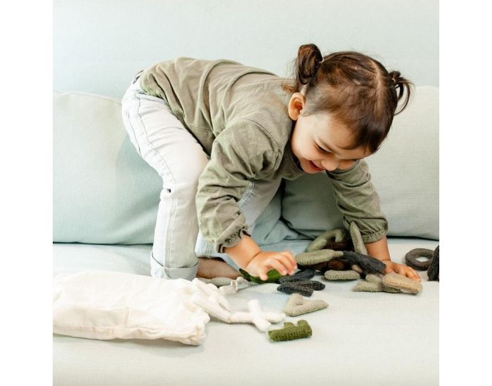 PAPOOSE TOYS Alphabet en Laine Feutr�e - Les Majuscules - D�s 3 ans (3)