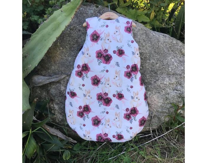  MA TERRE ET MOI Gigoteuse Laine De M�rinos Et Coton Recycl� - Lapin Coquelicot  (1)