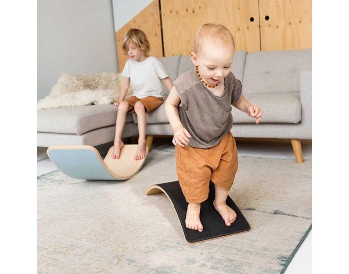 WOBBEL Planche d'Equilibre Starter en Bois et Feutre Forest  (3)