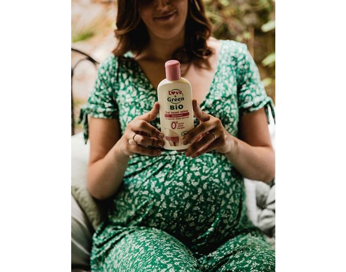 LOVE & GREEN Gel Lavant Intime Apaisant - 200ml (2)
