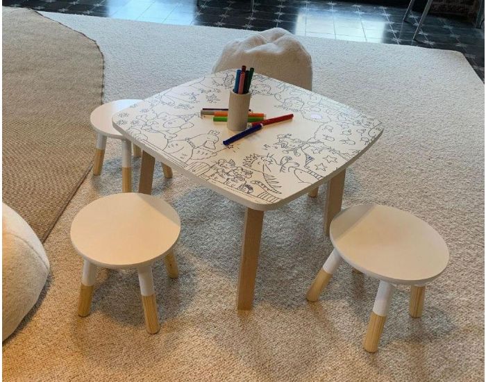 LES DR�LES DE BOUILLES - Le Tabouret d'Artiste (1)