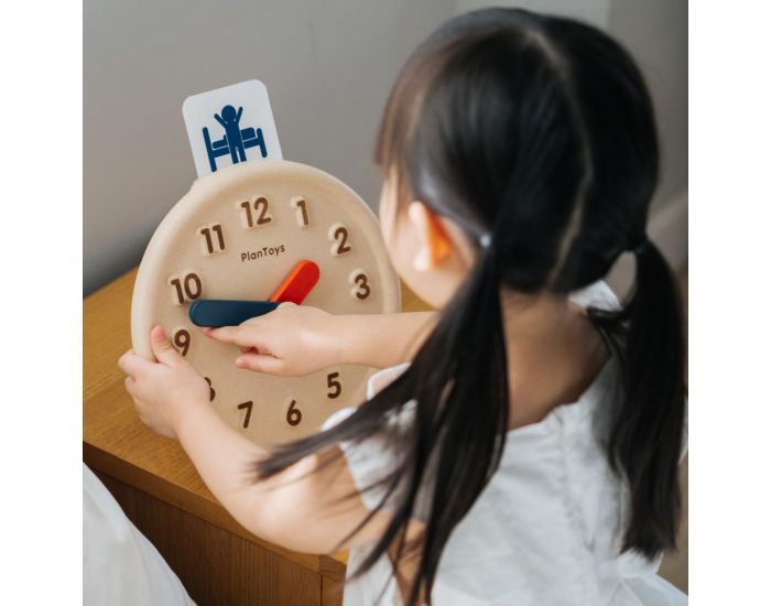 PLAN TOYS Ma premi�re horloge en Bois - D�s 4 ans (2)