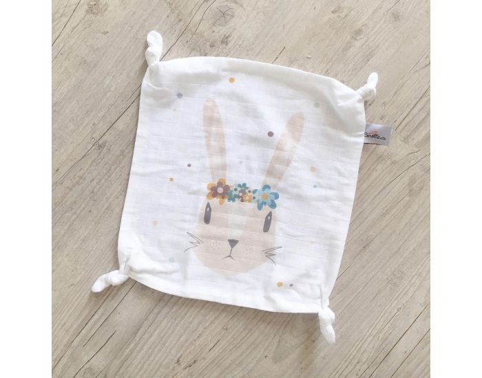 CAROTTE & Cie Doudou plat Lapin (1)