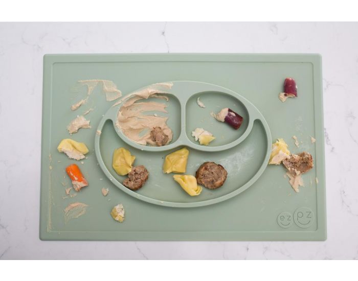 EZPZ Assiette Antid�rapante HAPPY Mat VERT AMANDE (2)