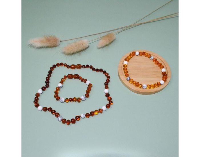 IRR�VERSIBLE Box Bracelet et Collier B�b� / Bracelet Adulte - Ambre Cognac / Howlite (1)