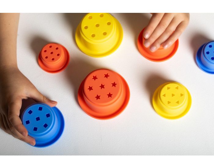 LITTLE L Gobelets Gigognes - D�s 12 mois (2)