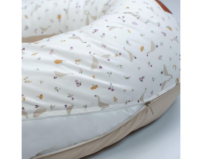 SEVIRA KIDS Petit Coussin d'Allaitement Ergonomique + Housse - Sidonia (3)