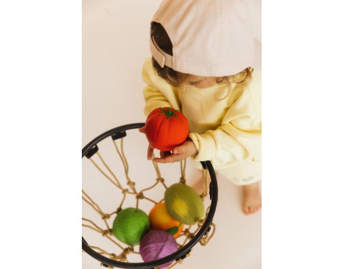 OLI ET CAROL Balle B�b� - Tomate - D�s la naissance (1)