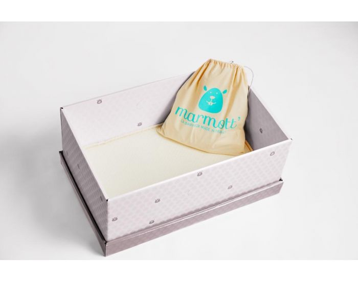 MARMOTT Babybox La Bio - Berceau Evolutif en Carton + Linge de Lit et 12 Produits de Soins Bio (5)