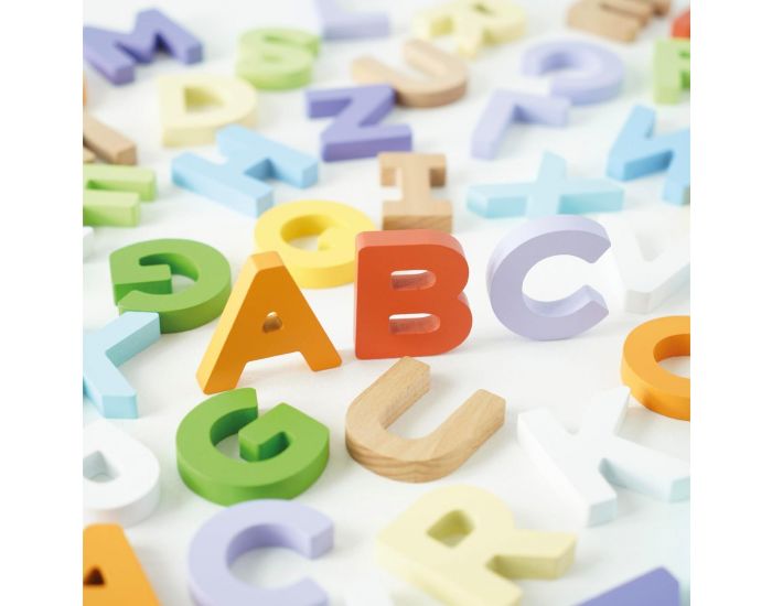LE TOY VAN Lettres de l'Alphabet en Bois - D�s 12 mois (1)