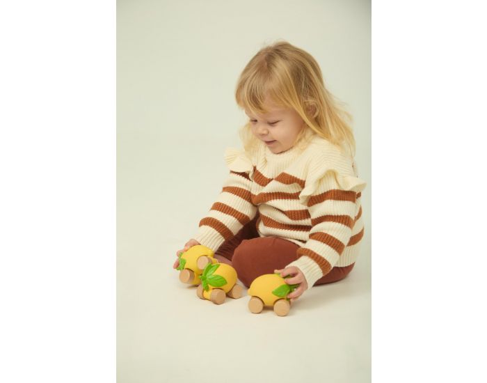 OLI ET CAROL Lou la Voiture Citron - D�s la Naissance  (2)