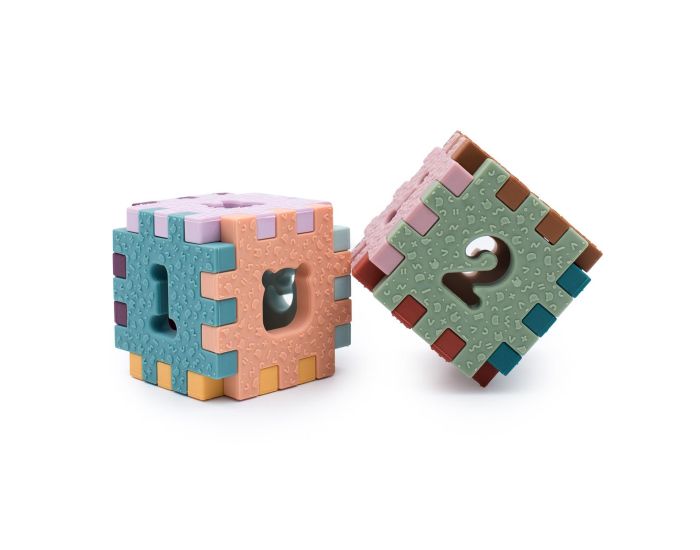 WE MIGHT BE TINY Cube en Silicone - D�s 6 mois  (6)
