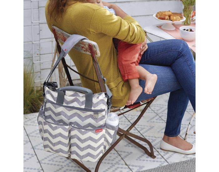 SKIP HOP Sac � Langer Duo Signature - Chevron (4)