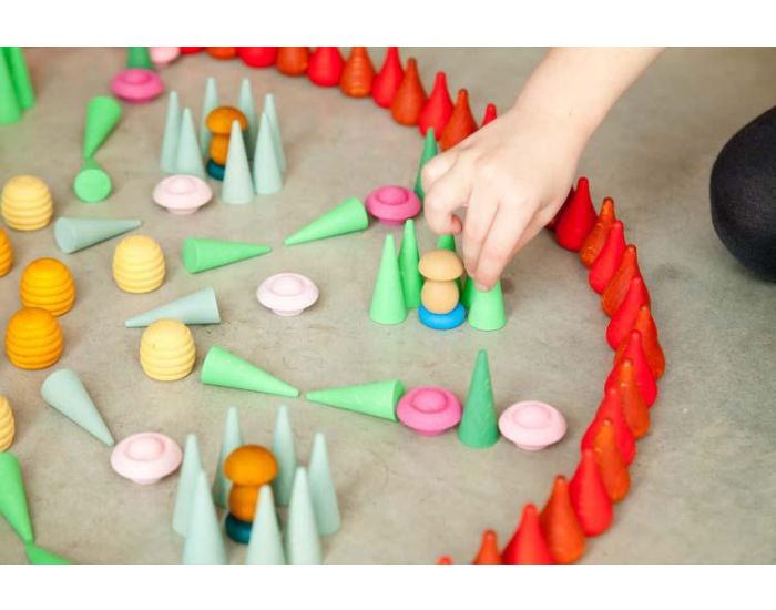 GRAPAT Jouets libres Mandala minis c�nes en bois - D�s 36 mois (5)