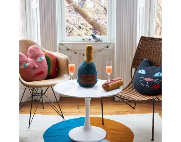 OEUF NYC Coussin chat en alpaga (1)