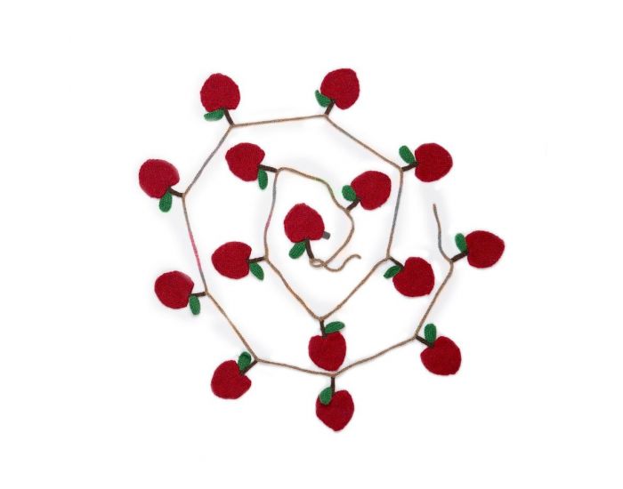 OEUF NYC Guirlande pommes rouges en alpaga (1)