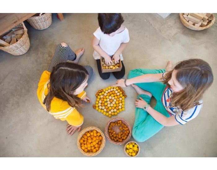 GRAPAT Jouets libres Mandala minis nids d'abeille en bois - Ds 36 mois (1)