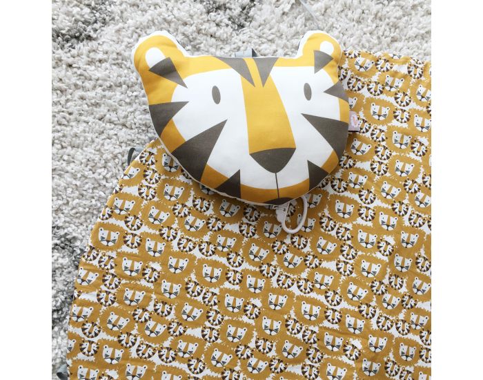 CAROTTE & CIE Coussin Musical Tigre (1)