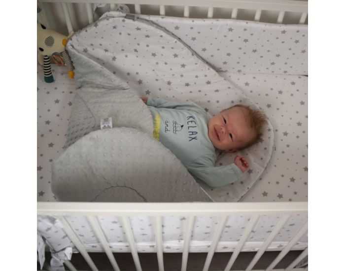 SEVIRA KIDS Gigoteuse d'emmaillotage - Nid d'ange 0-4 mois Minky Rversible - Stella (30)
