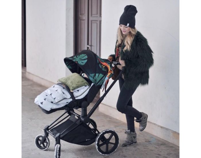 SEVIRA KIDS Chanceli�re XXL universelle et imperm�able - 0 � 4 ans - Tangram (4)