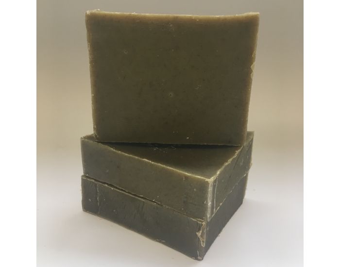 LE DOMAINE DE TAMARA Savon 40% de Lait d'�nesse Frais et BIO - Chanvre/Menthe et Poudre d'Ortie (1)