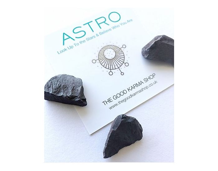  THE GOOD KARMA SHOP Pierre de Protection Contre les Ondes - Shungite (1)