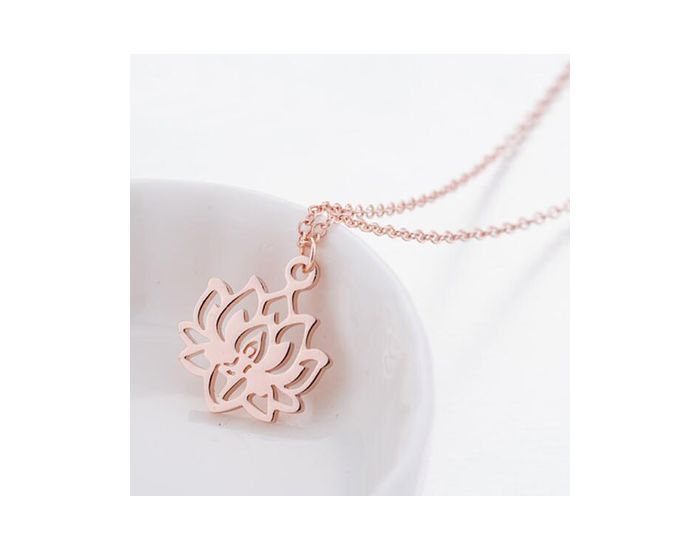 THE GOOD KARMA SHOP Collier Fleur de Lotus Sacr� - Or Rose Or Rose (2)